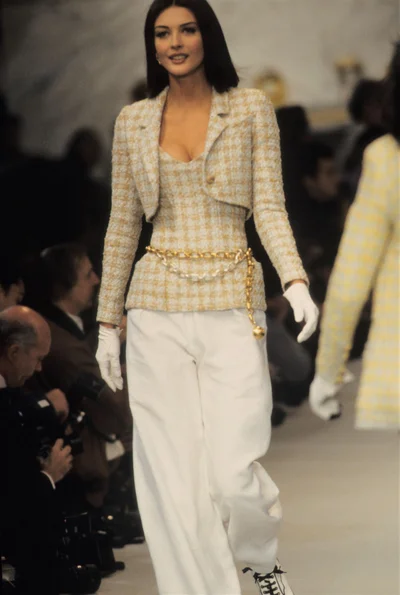 Look 10